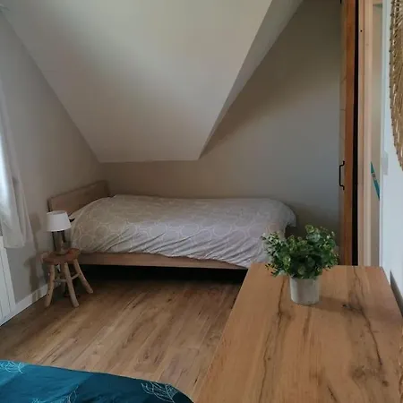 L'évasion Des 2 Caps-5 Personnes- Bord De